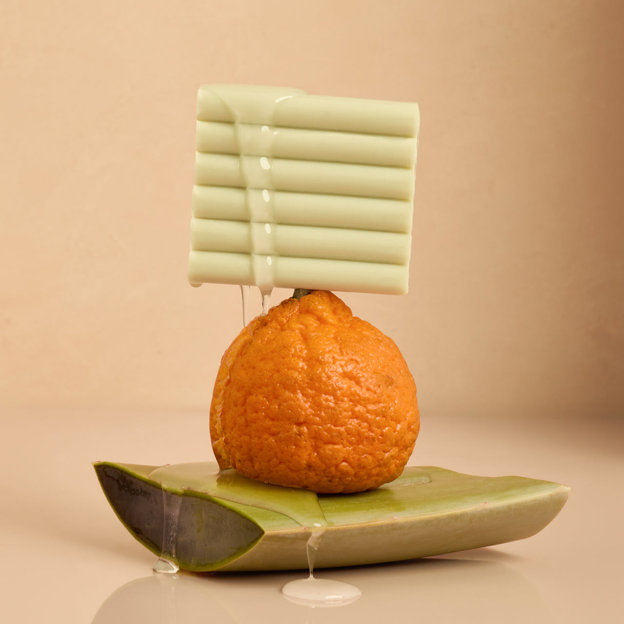 504650-CreativeProductShoot-GlycolicAcidSolidFace_BodyWash-BottleFreeBeauty-3-1280x1280px