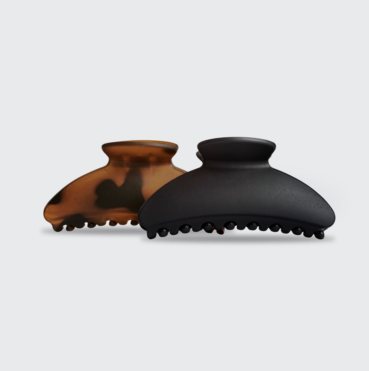 6523_RecycledPlastic-MediumClawClips-2pc-Hair-Black_Tort-1280x1280px